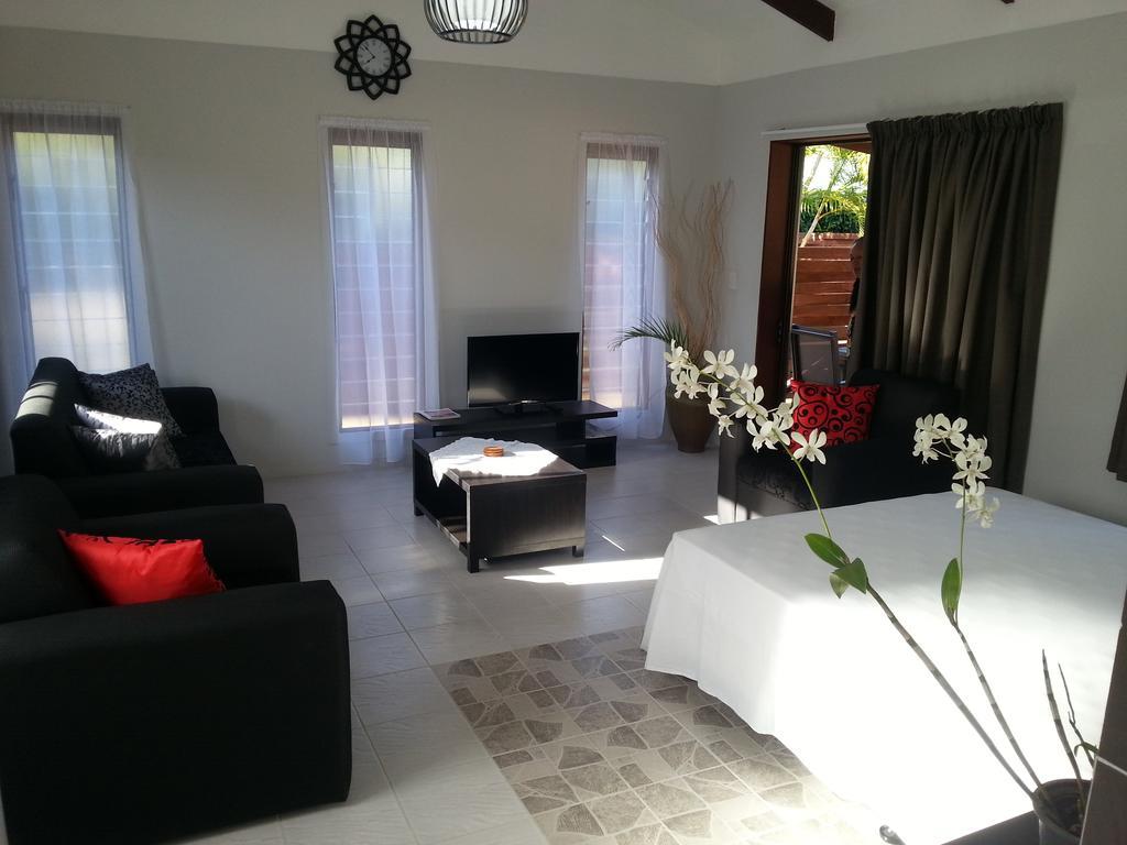 Sunset Palms Rarotonga Hotel Стая снимка